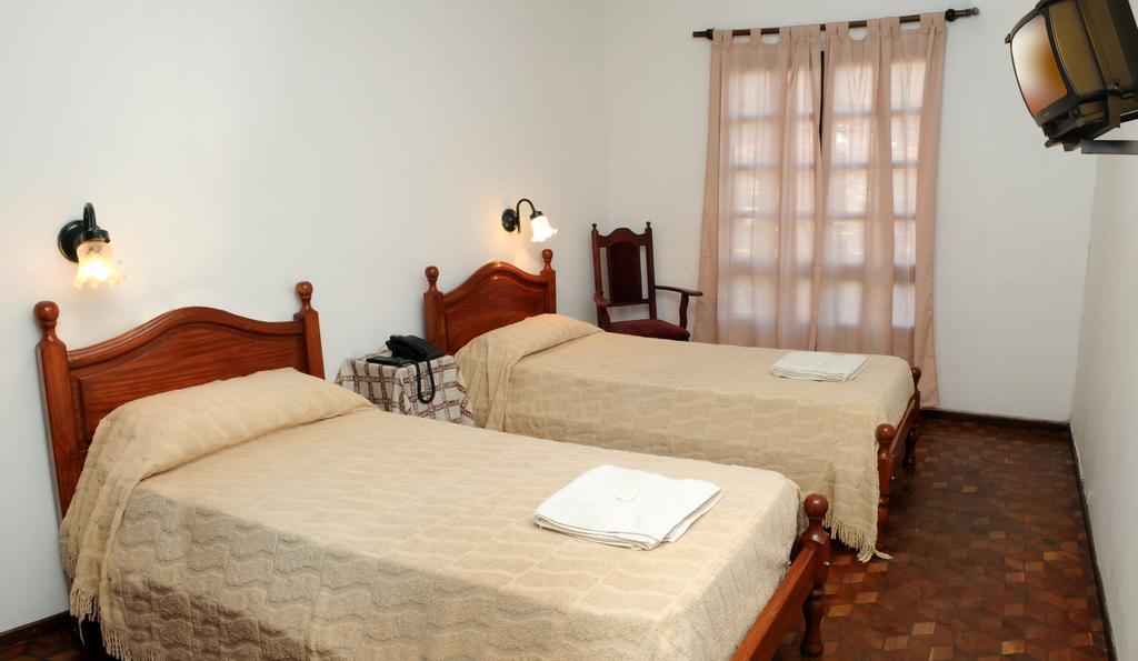 Hotel Andino Villa Carlos Paz Exterior photo